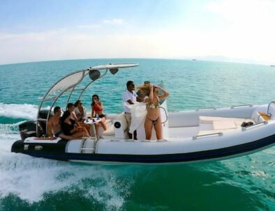 Prohlídka pláže Orange Bay soukromým motorovým člunem